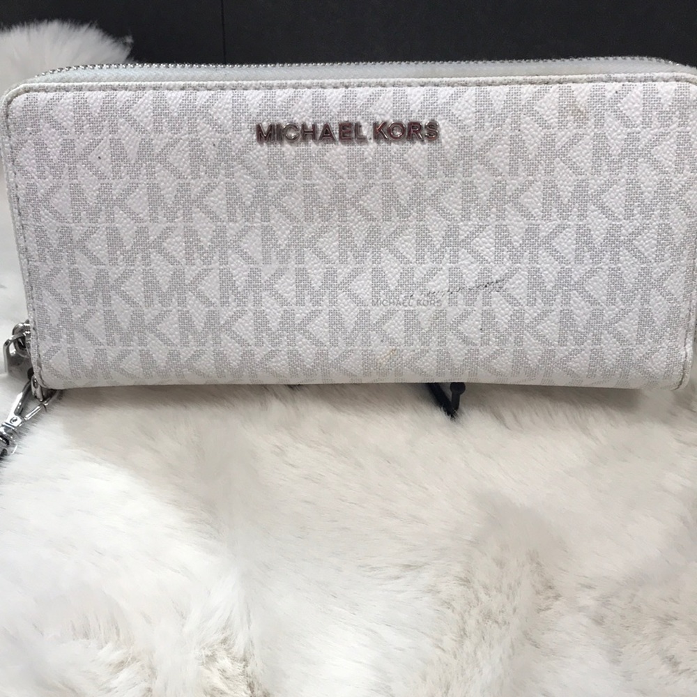 Michael Kors wallet